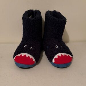 totes Kids Shark Slippers - Navy and Red